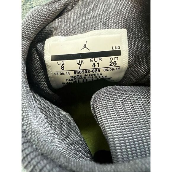 Nike Air Jordon Future Gray Sneakers Men's Size 8 - Picture 7 of 8